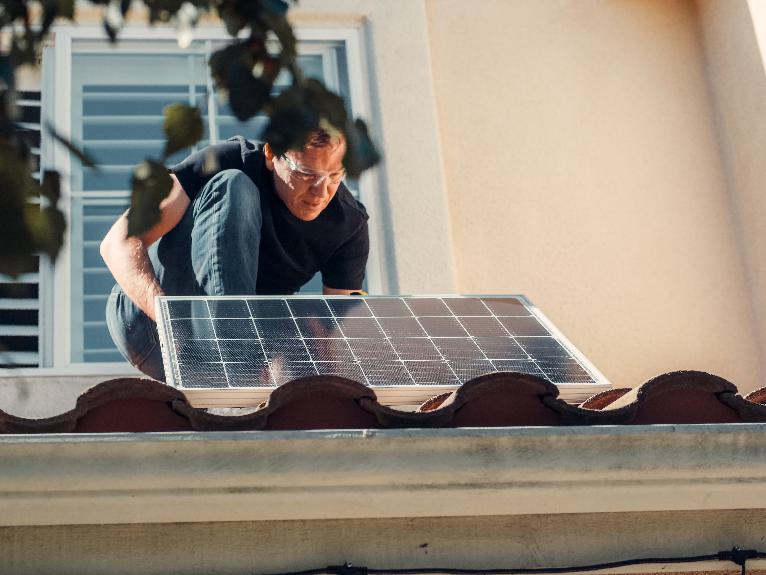 advantages of home solar panels
